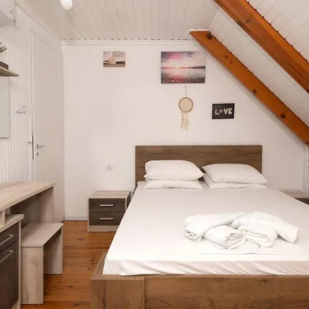 Giorgos House Attic *