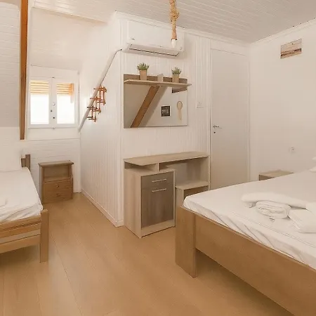 Διαμέρισμα Giorgos House Attic *