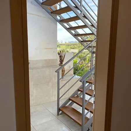 公寓 Giorgos House Attic *