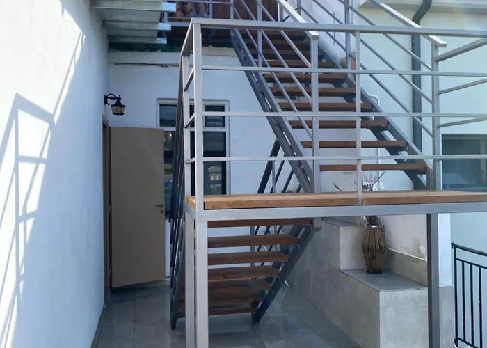 Giorgos House Attic Appartement